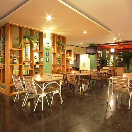 Spazzio Bali Hotel Кута Экстерьер фото