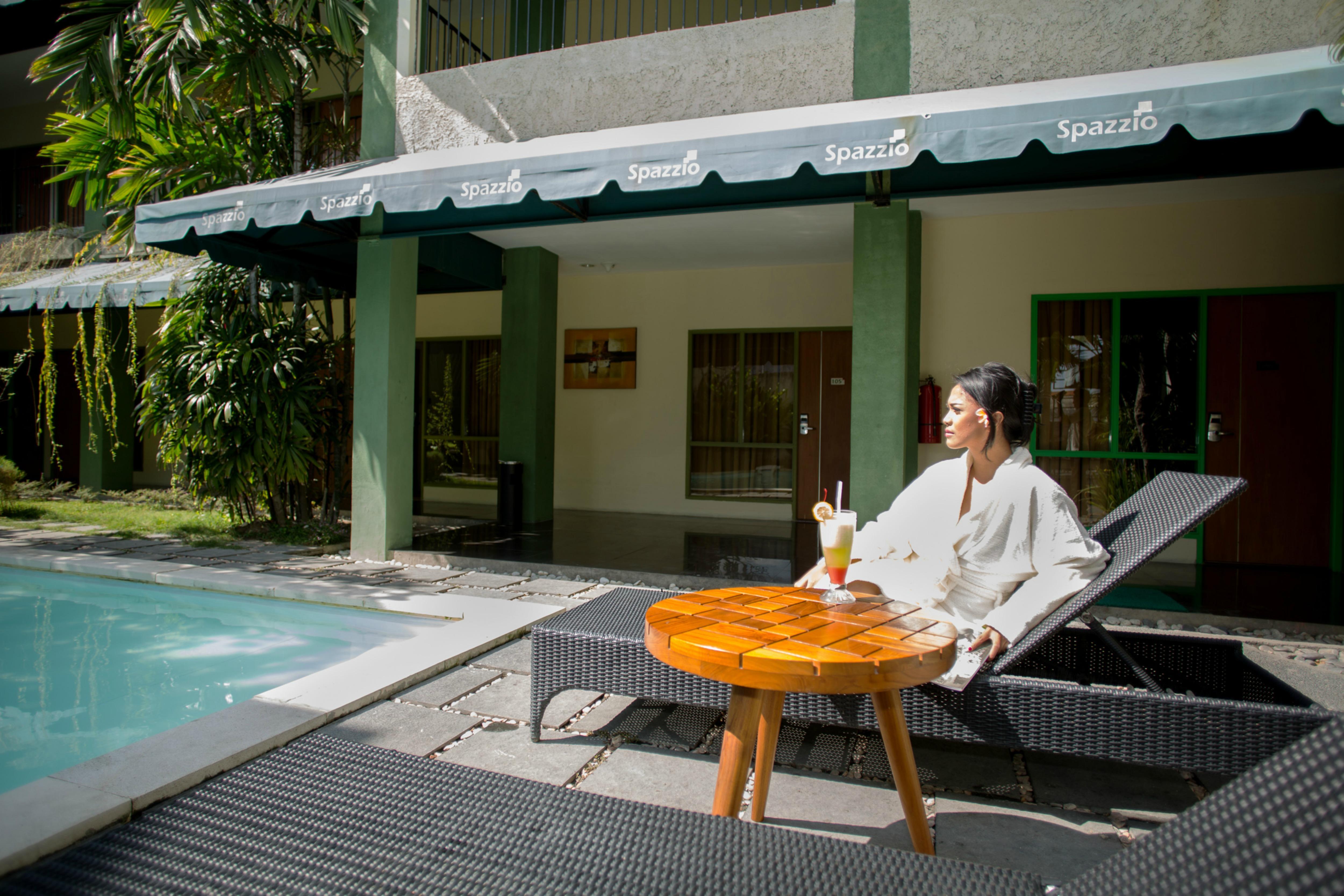 Spazzio Bali Hotel Кута Экстерьер фото