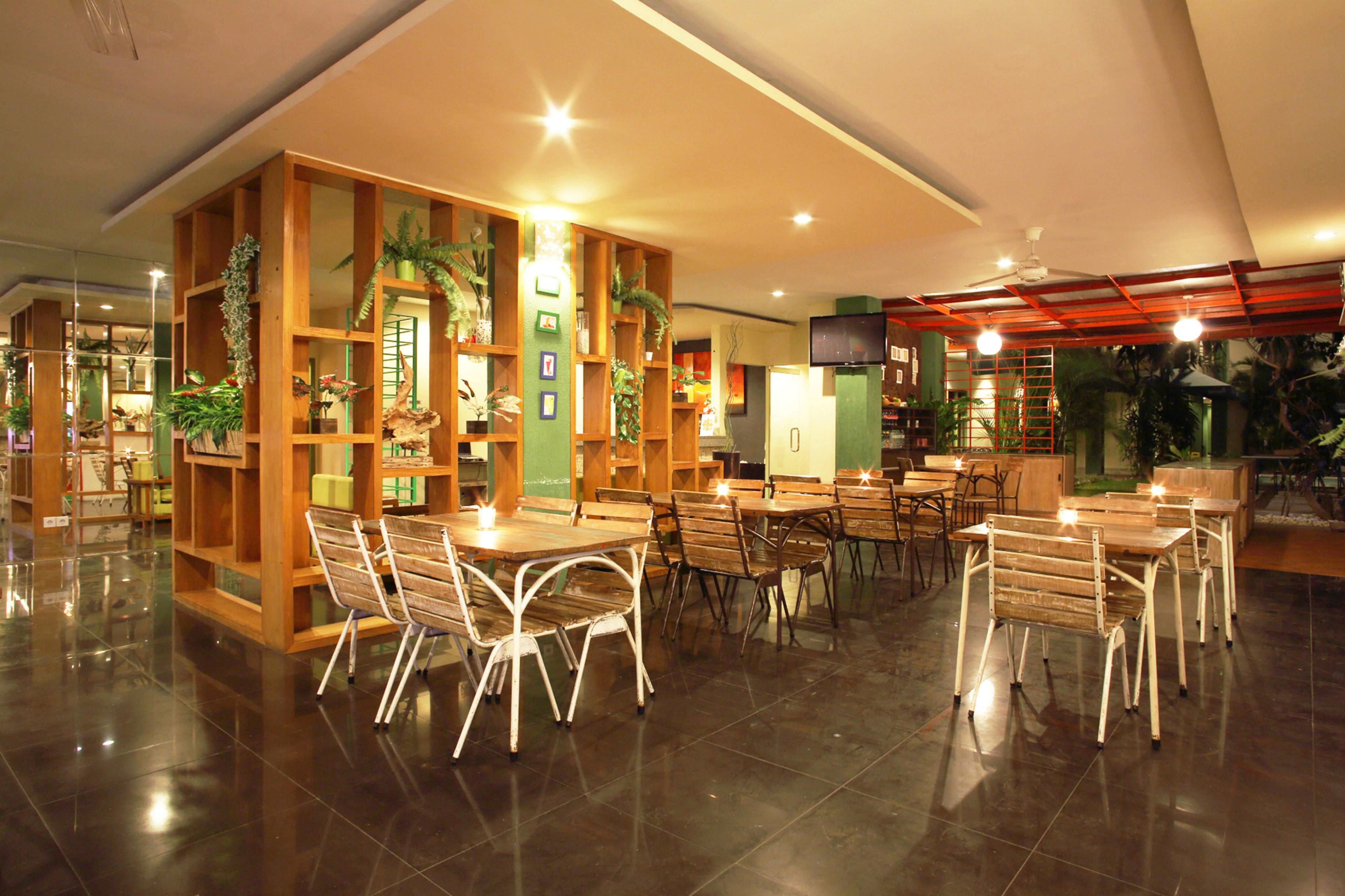 Spazzio Bali Hotel Кута Экстерьер фото