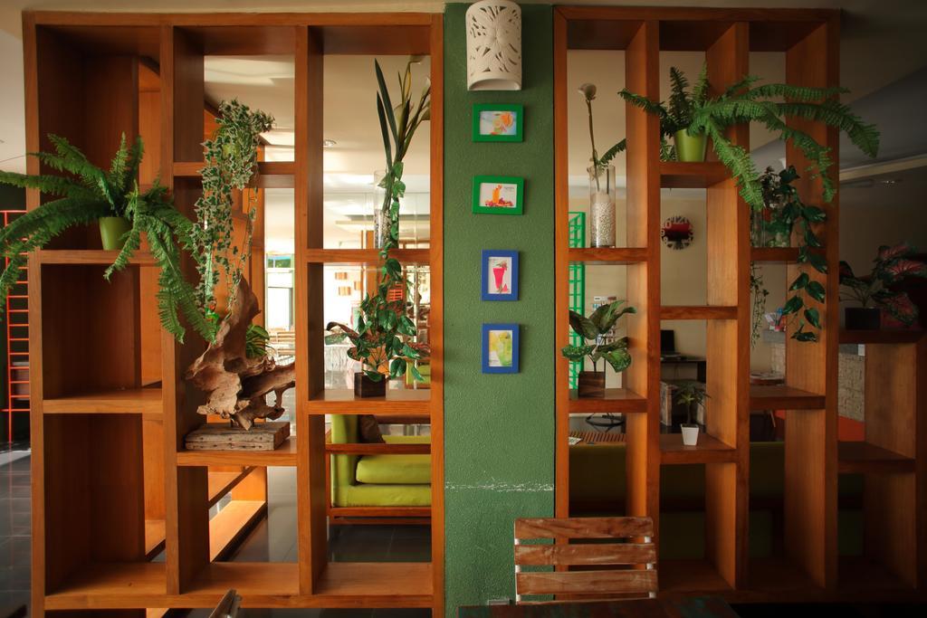 Spazzio Bali Hotel Кута Экстерьер фото