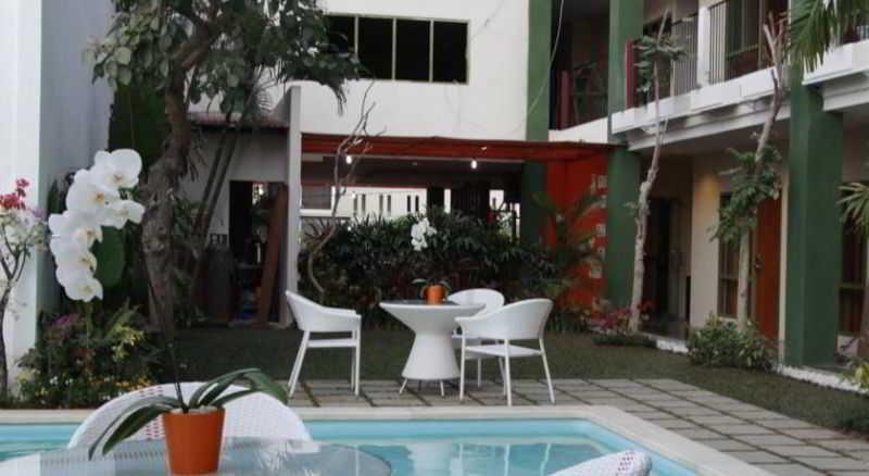 Spazzio Bali Hotel Кута Экстерьер фото